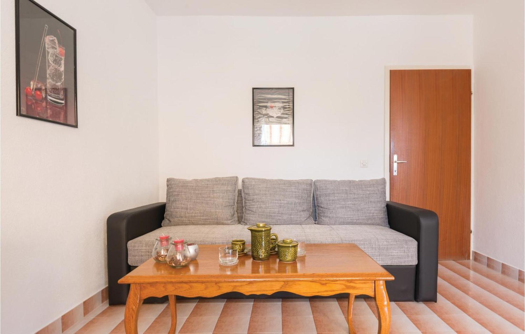 Nice Apartment In Tucepi With Wifi Exterior foto