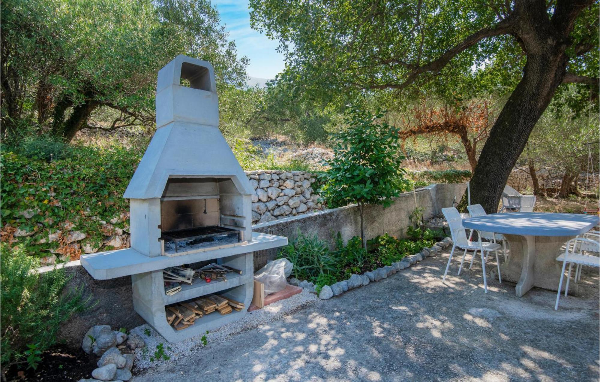 Nice Apartment In Tucepi With Wifi Exterior foto